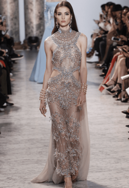 Want to rock NYFW trends this fall? The DC Darlings rounded up some of our favorite NYFW trends that transform these off the runway looks to ready to wear!